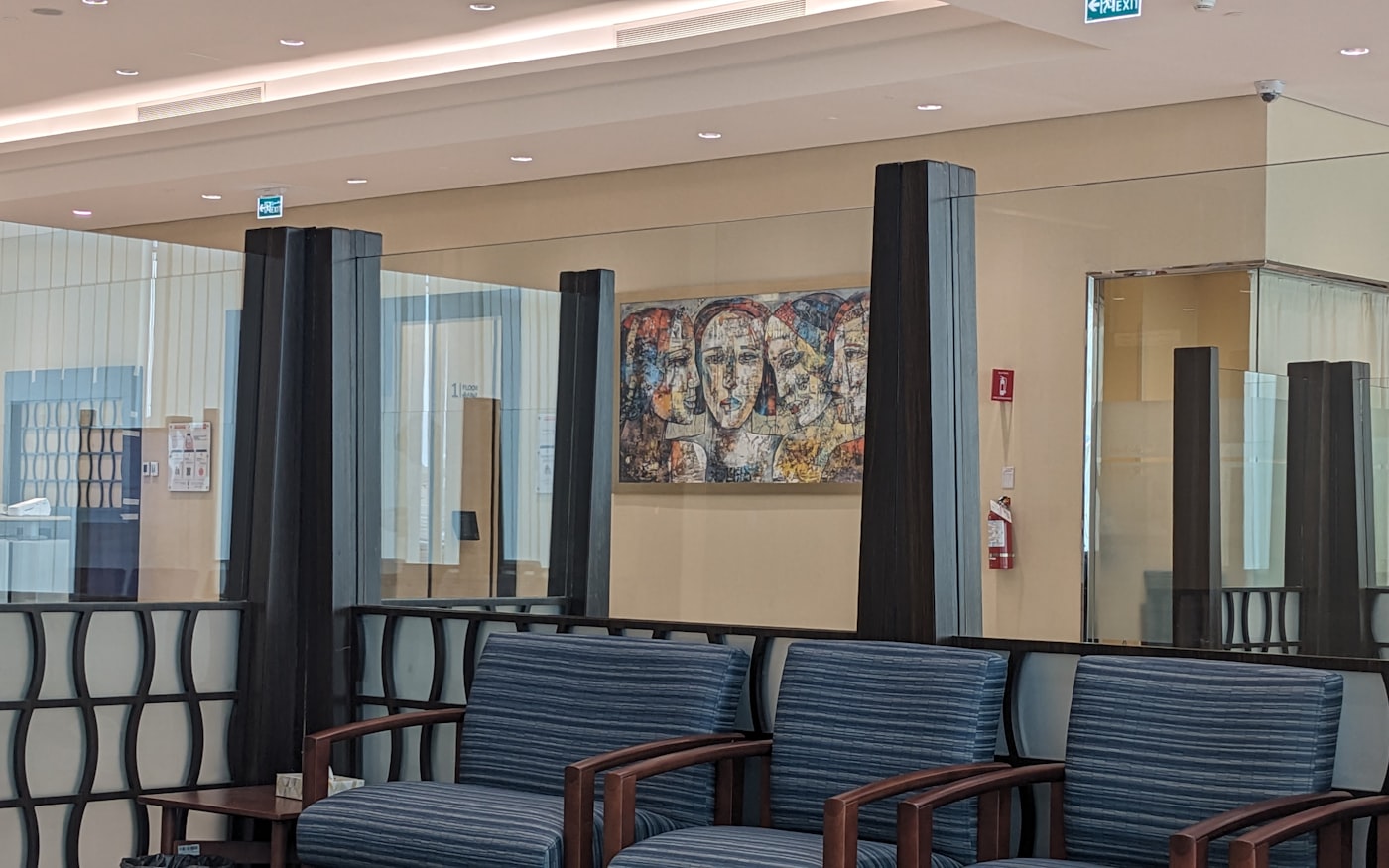 A modern clinic waiting room